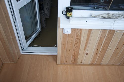 Вагонка ламинированная для отделки внутренних стен